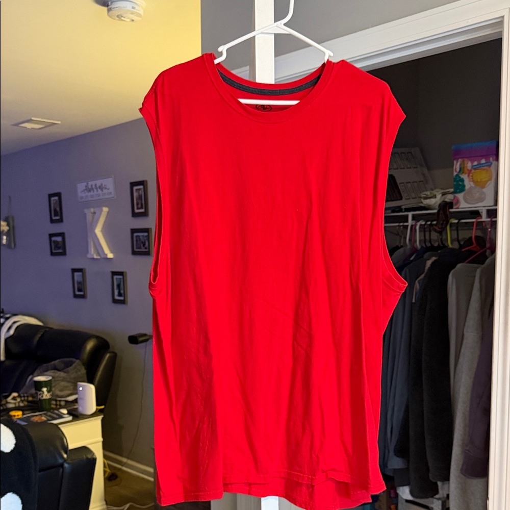 Men’s XXXL Sleeveless Red Top